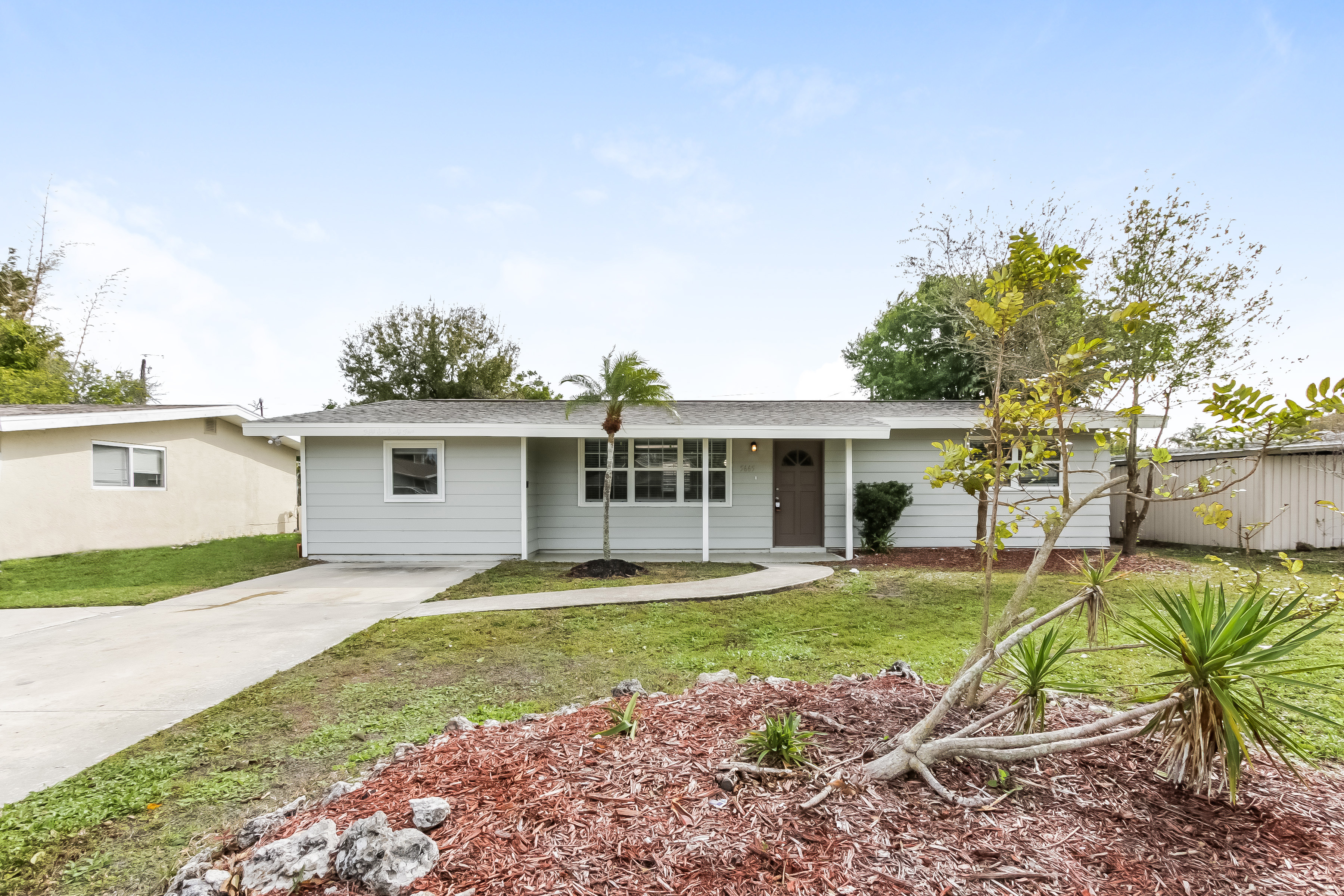 5665 Bronx Ave Sarasota, FL 34231